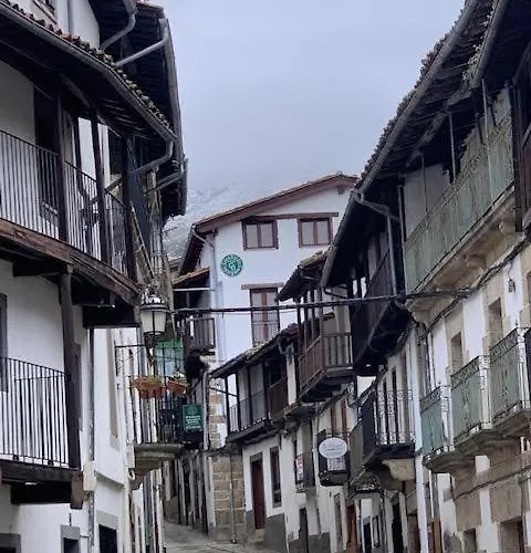 Aptos La Ceja, El Trampal Y El Reloj By Casa Boldo *