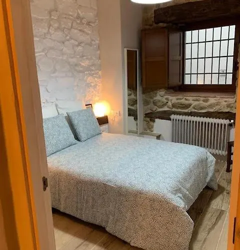 Aptos La Ceja, El Trampal Y El Reloj By Casa Boldo קנדלריו